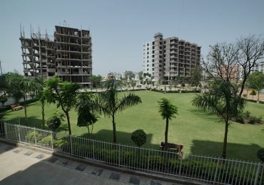 Plots in Bhopal